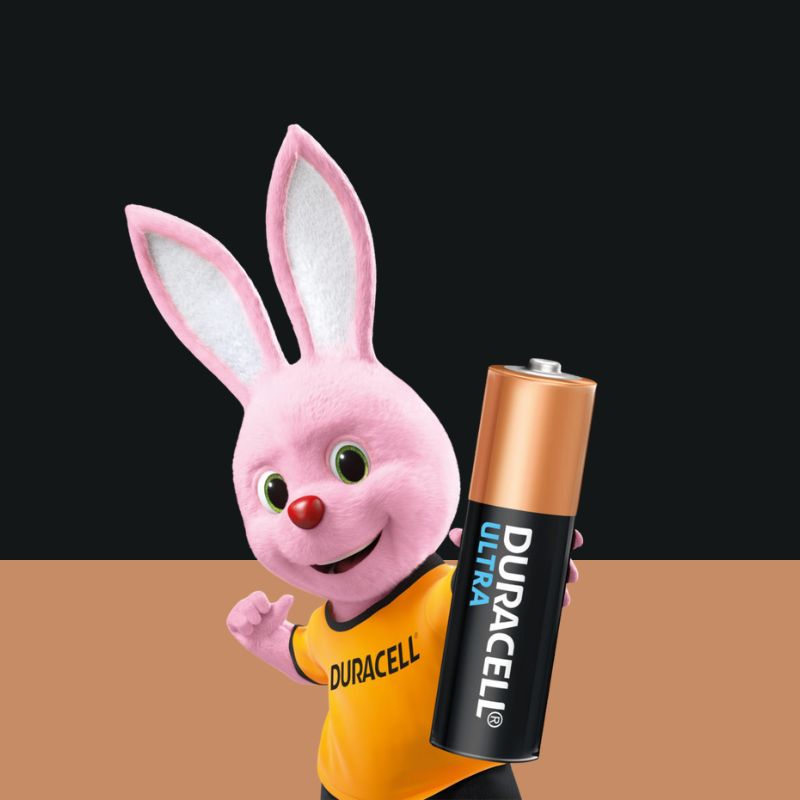 Duracell Ultra AA Alkaline Battery Long Lasting Reliable Power for Wireless Controllers Digital Cameras Flashlights Toys Clocks and Everyday Electronics